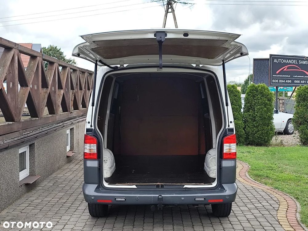 Volkswagen Transporter T5 - 17