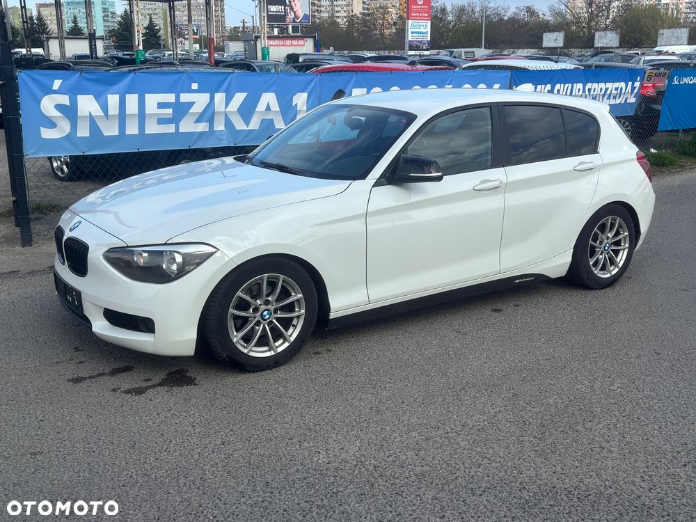 BMW Seria 1 116i - 13