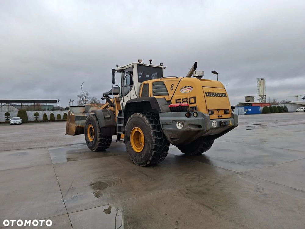 Liebherr L580 - 2