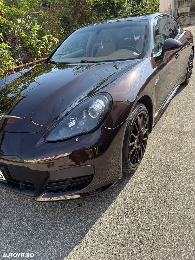 Porsche Panamera - 8