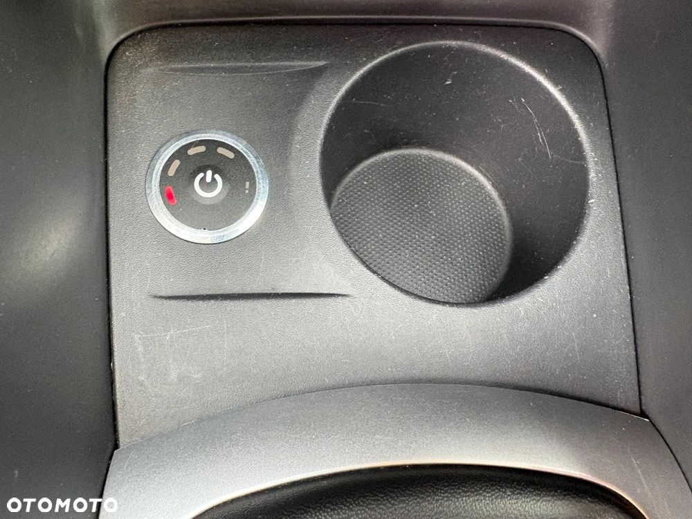 Renault Megane TCe 180 GT - 15