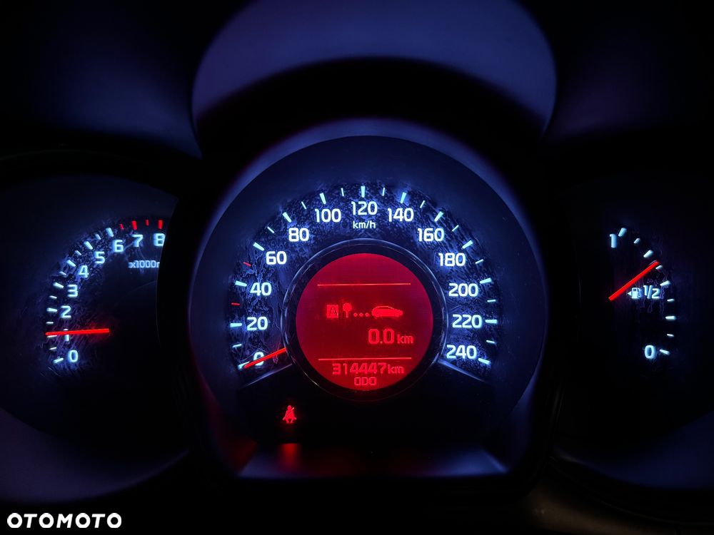 Kia Ceed 1.4 M - 11