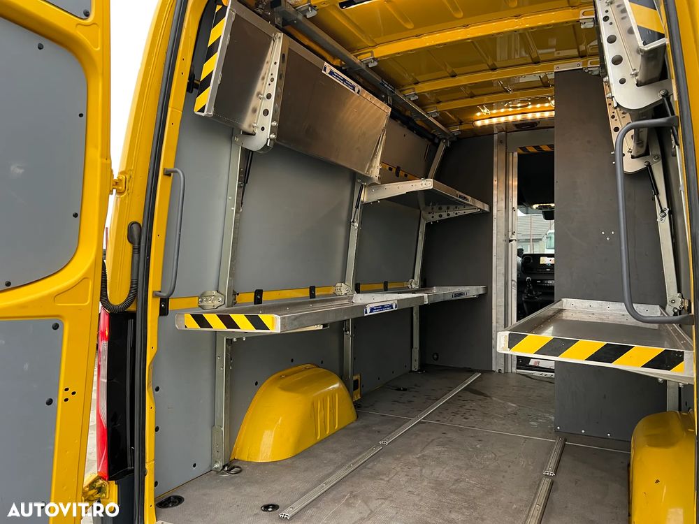 Mercedes-Benz Sprinter - 19