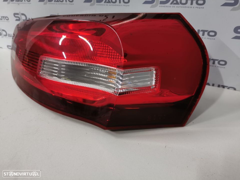 Farolim Traseiro Direito Original - Citroen C4 Picasso II (2015) - 2