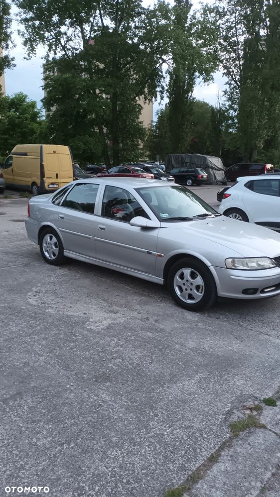 Opel Vectra - 10
