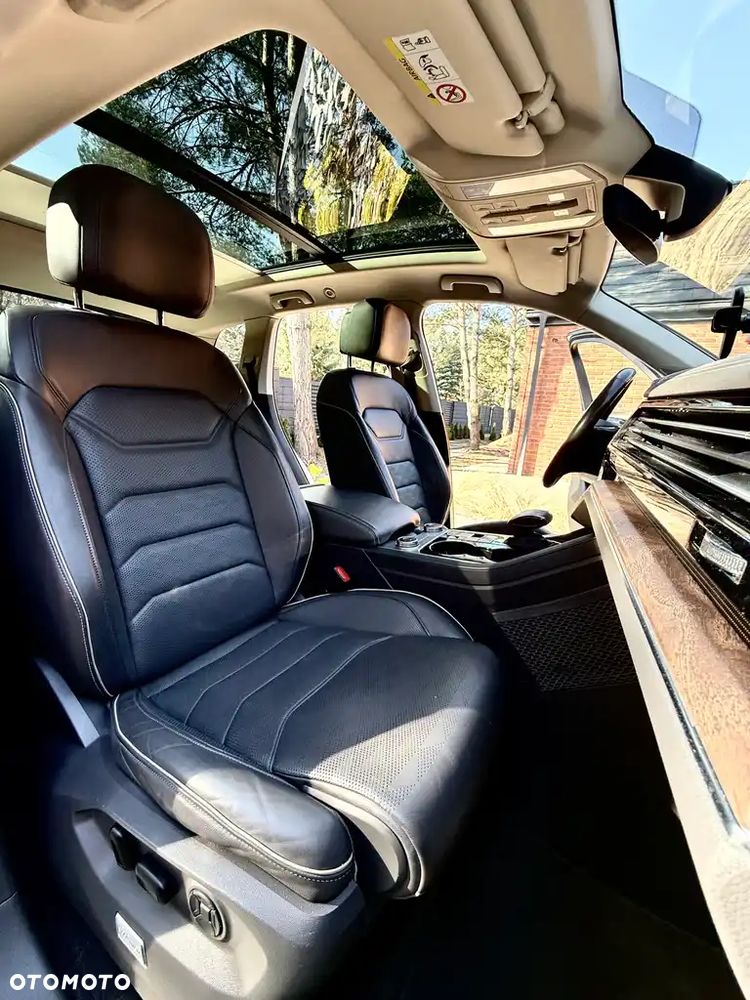 Volkswagen Touareg 3.0 V6 TDI SCR 4Mot R-Line - 9