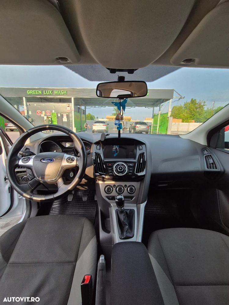 Ford Focus 1.6 TI-VCT Trend - 11