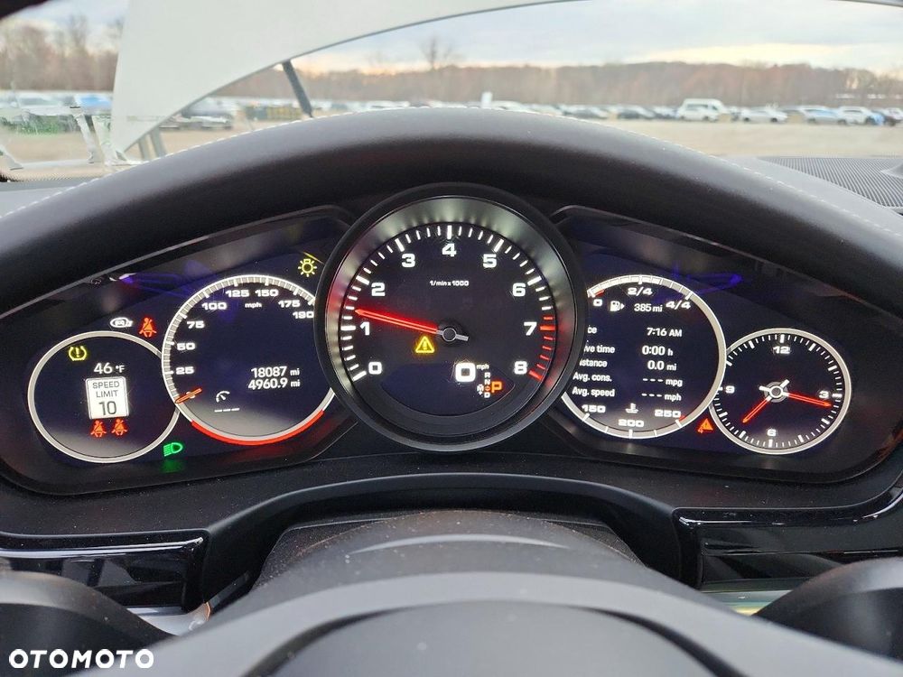 Porsche Panamera - 10