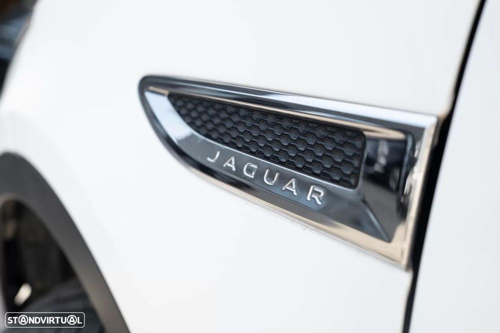 Jaguar E-Pace 2.0 i4D R-Dynamic SE - 10