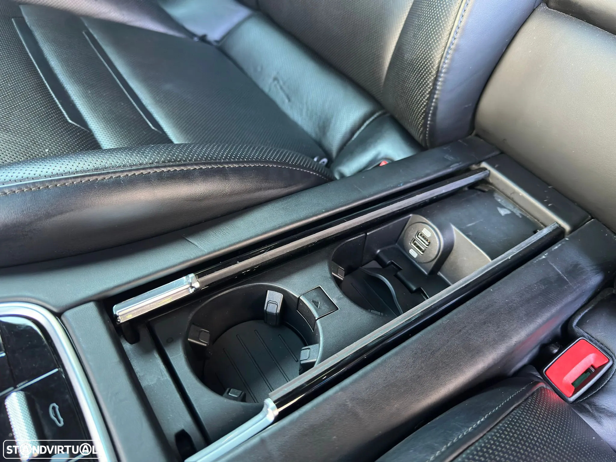 Porsche Panamera 4 E-Hybrid Platinum Edition com PDLS - 18