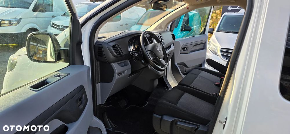 Opel Vivaro 2.0 177KM AUTOMAT 8-biegów - 8