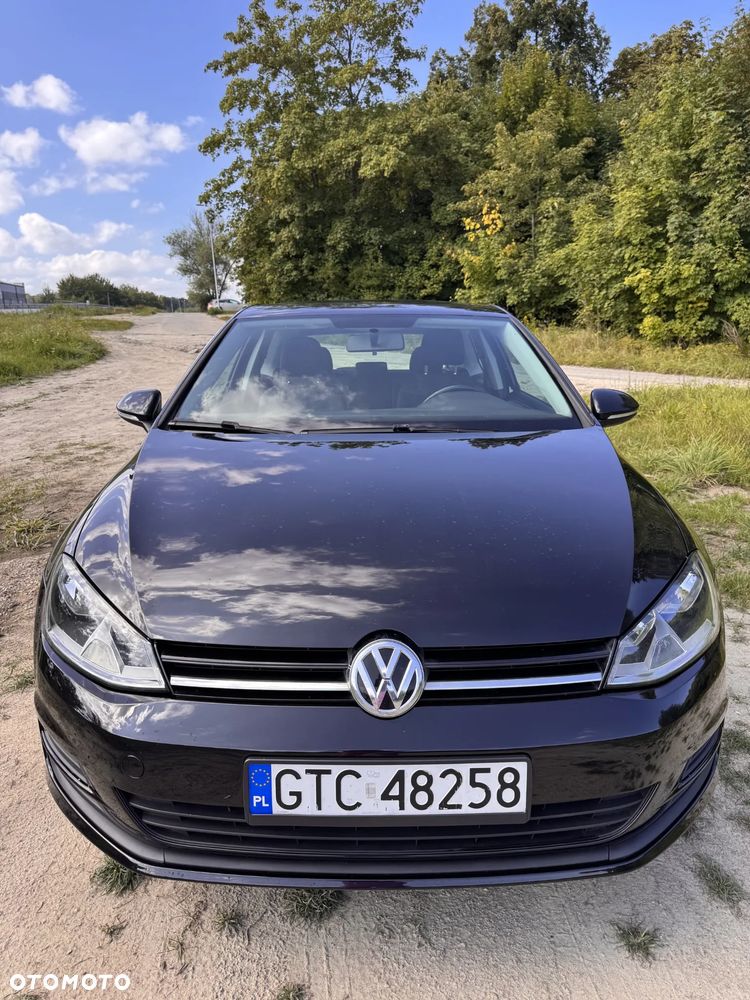 Volkswagen Golf - 2
