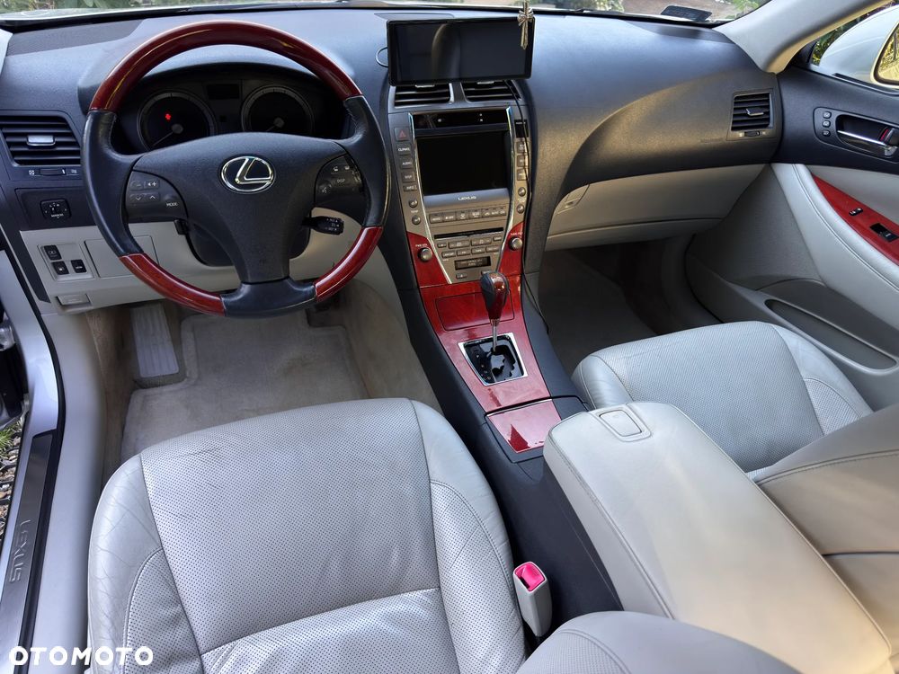 Lexus ES - 18