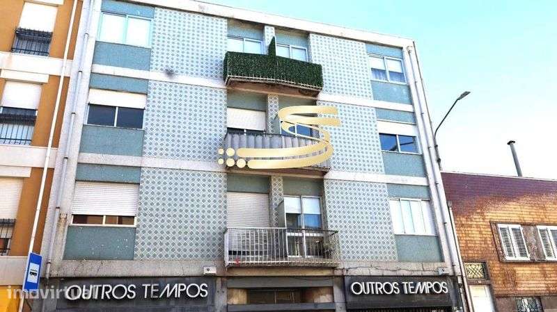 APARTAMENTO T1 NO CORAÇÃO DO PORTO - Grande imagem: 2/11