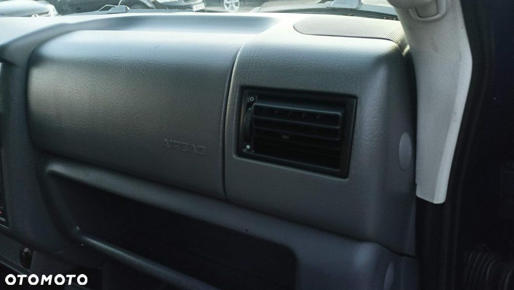 Volkswagen Multivan - 32