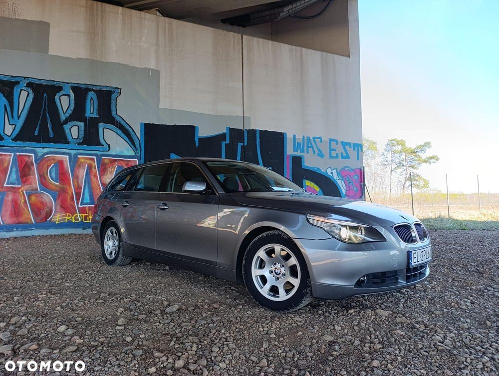 BMW Seria 5 525d - 2