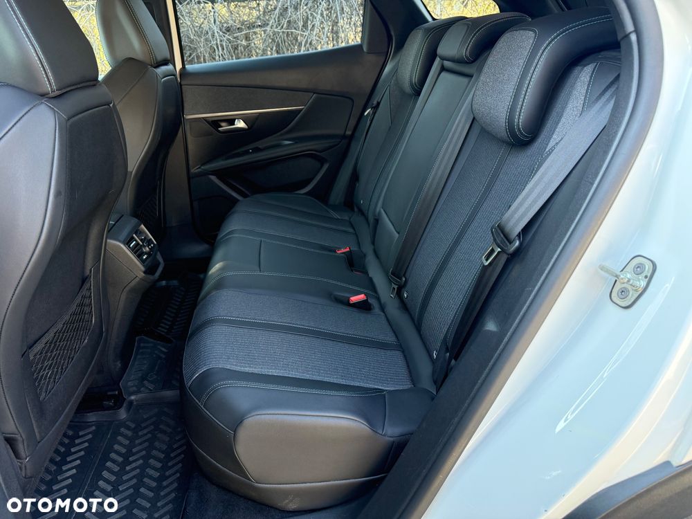 Peugeot 3008 1.6 PureTech Hybrid4 PHEV Allure S&S EAT8 - 10