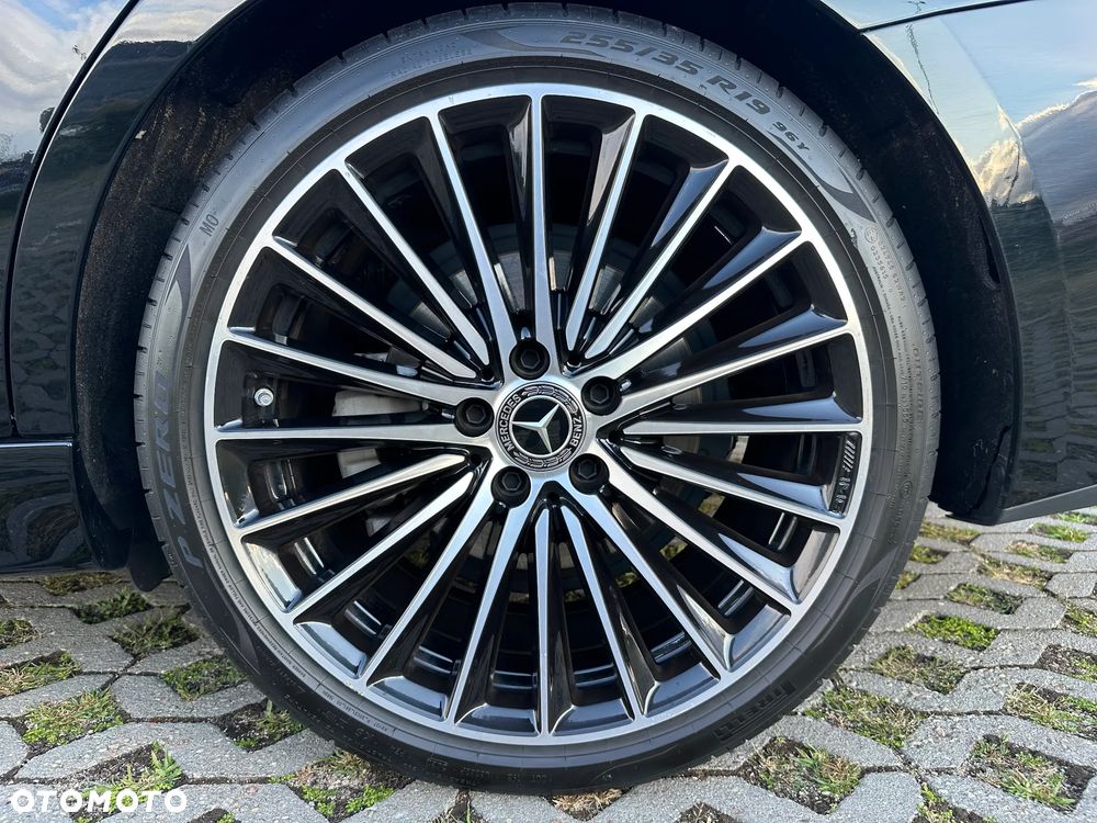 Mercedes-Benz Klasa C 180 9G-TRONIC AMG Line Advanced - 20