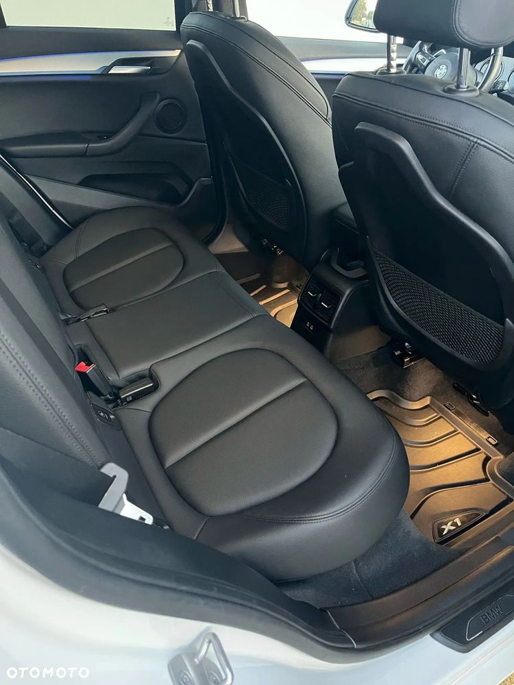 BMW X1 xDrive25i M Sport - 15