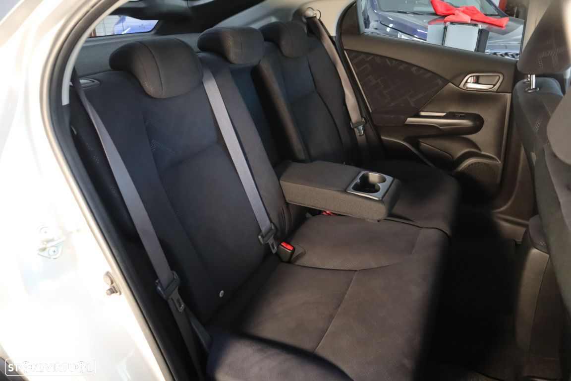 Honda Civic 1.6 i-DTEC Sport Navi - 19