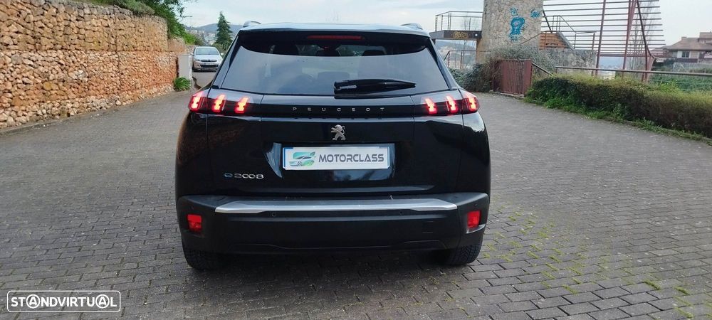 Peugeot e-2008 50 kWh Allure - 5