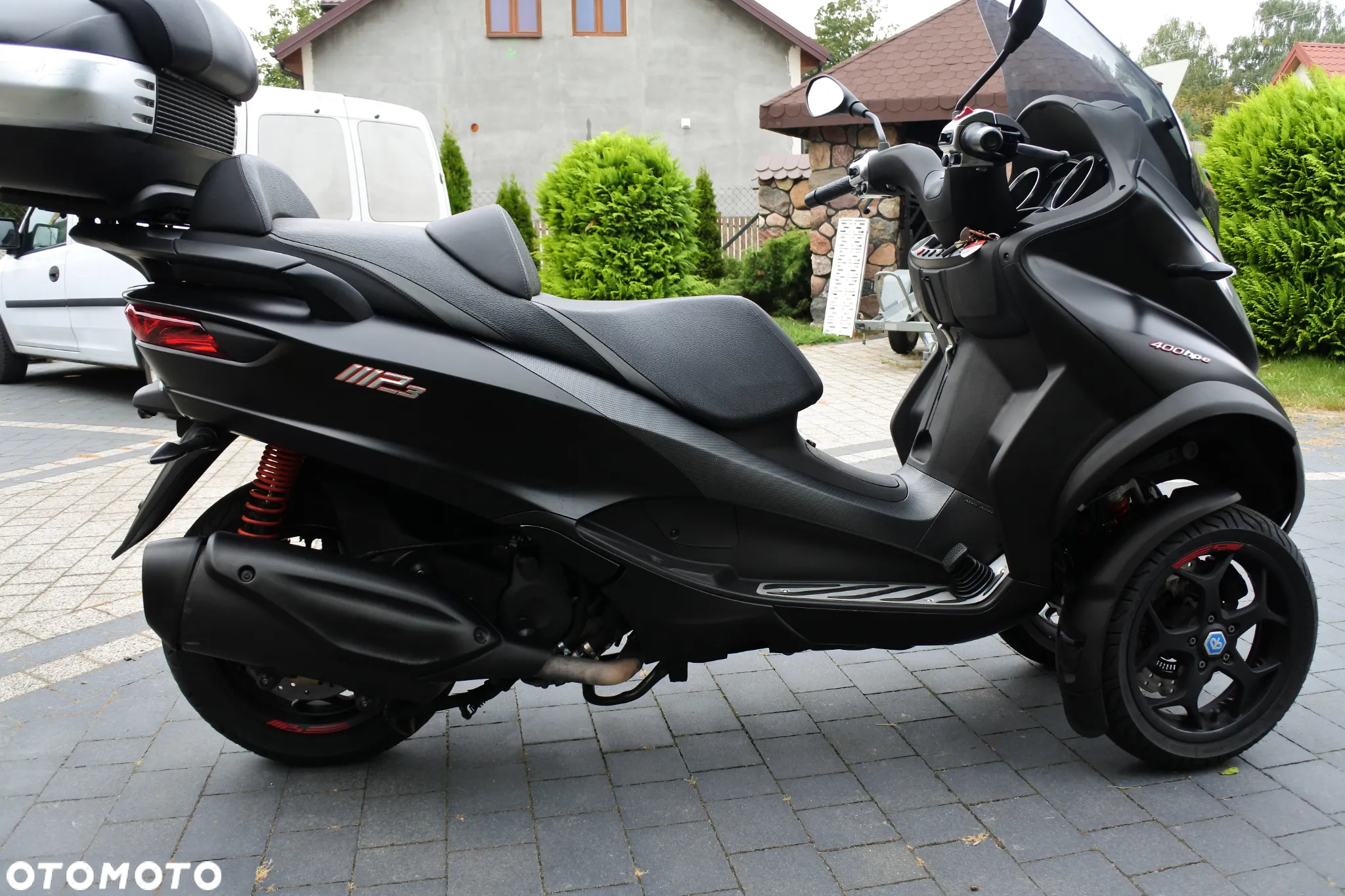 Piaggio MP-3 - 6