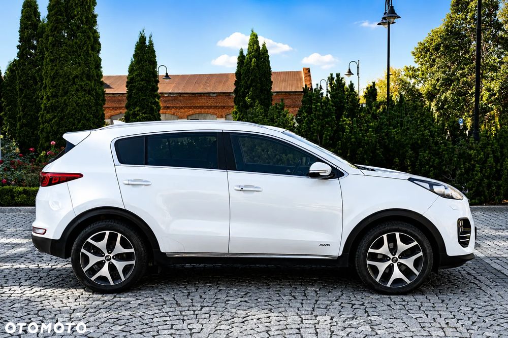 Kia Sportage 2,0 CRDI AWD GT Line - 4