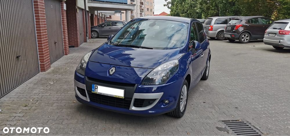 Renault Scenic 2.0 16V Privilege CVT - 31