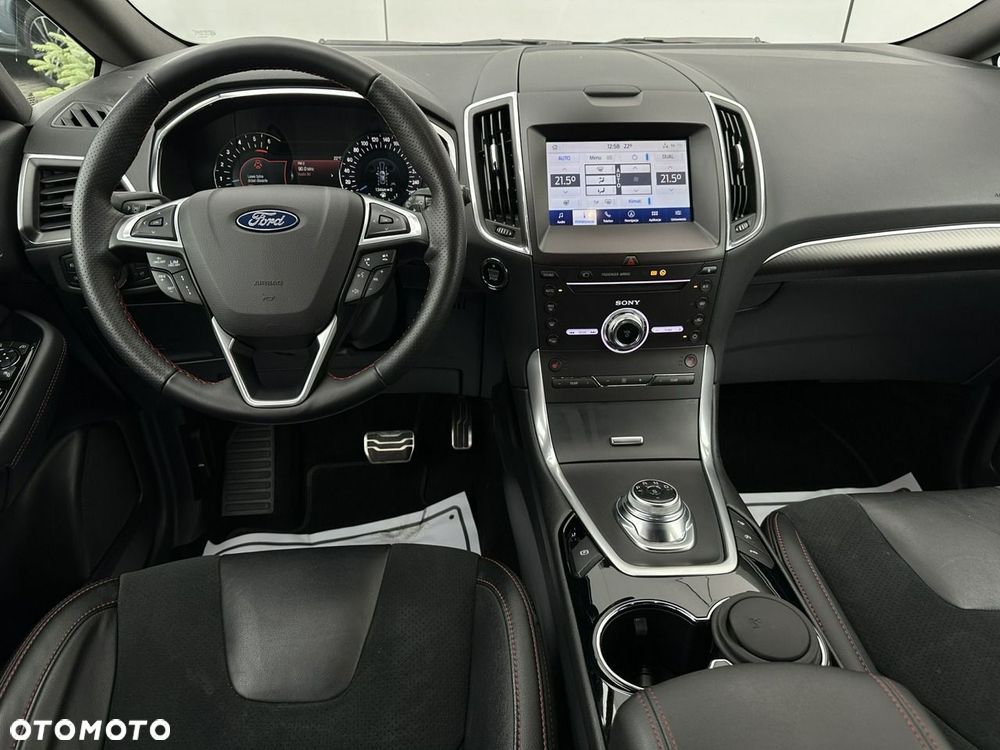 Ford S-Max - 40