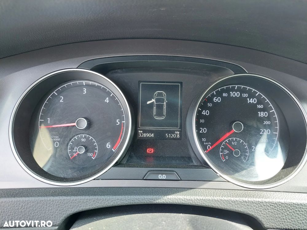 Volkswagen Golf 1.6 TDI DPF Trendline - 7