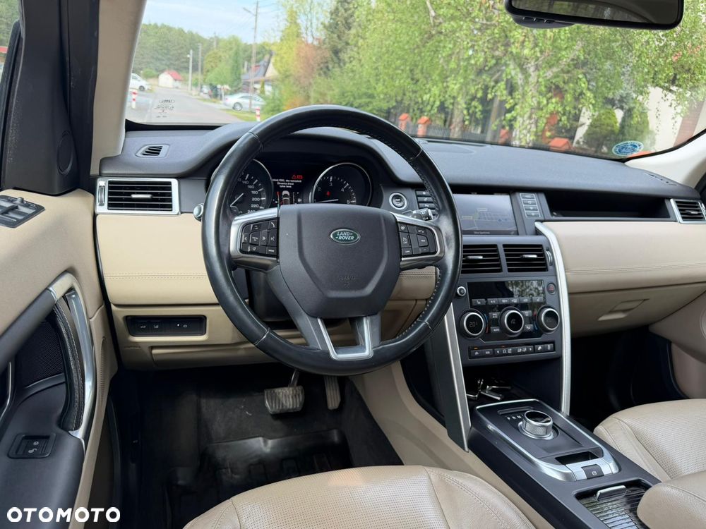 Land Rover Discovery Sport - 22