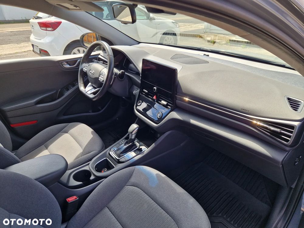 Hyundai IONIQ Hybrid Premium - 8