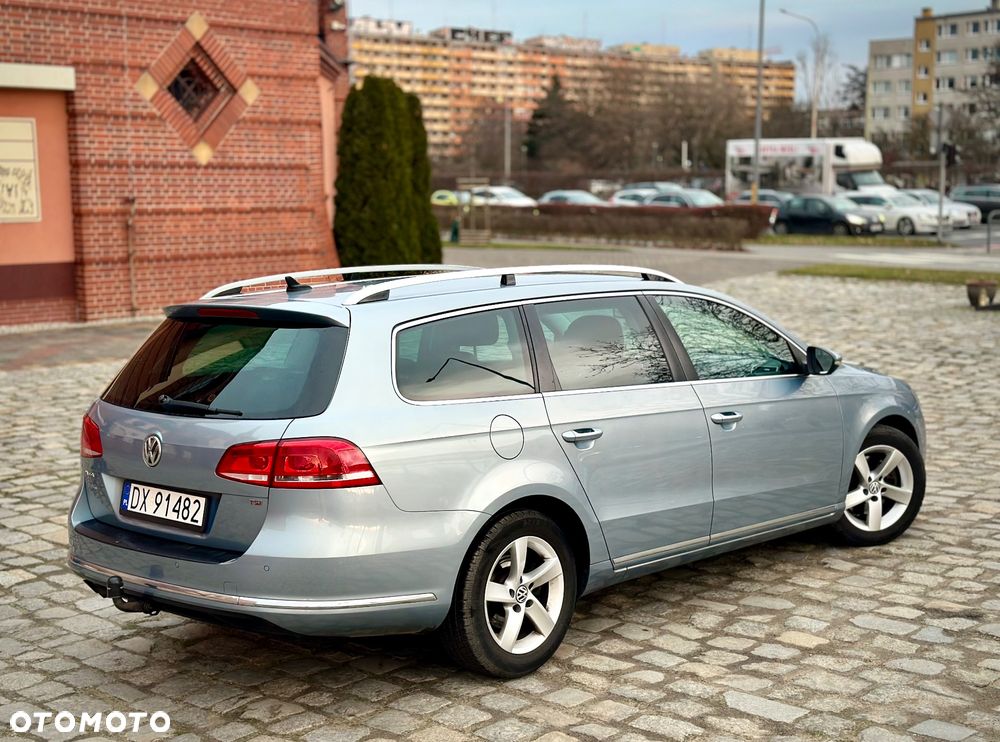 Volkswagen Passat 1.8 TSI Exclusive - 3