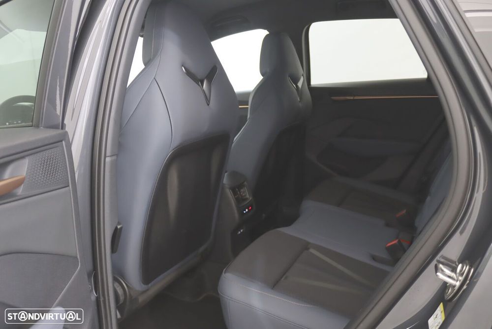 Cupra Terramar 1.5 e-Hybrid DSG - 11