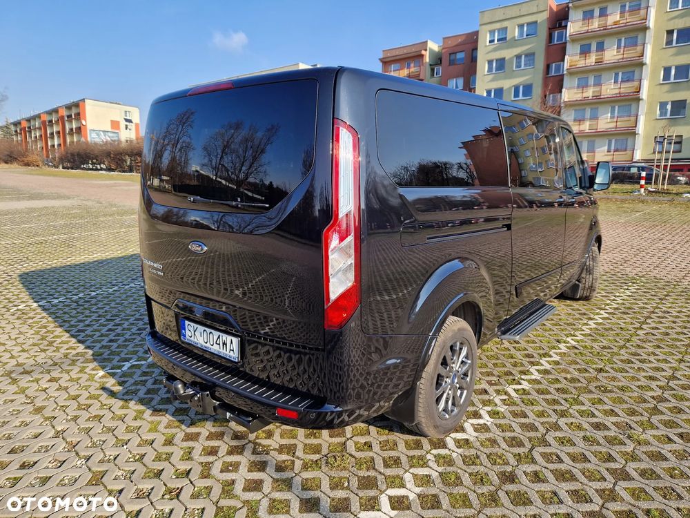 Ford Tourneo Custom - 5