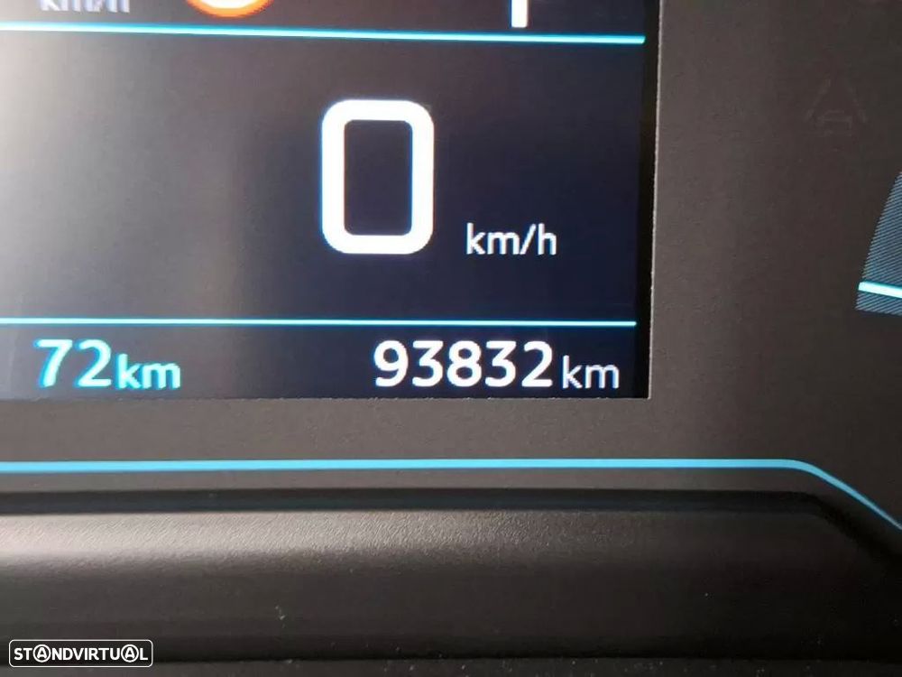 Peugeot e-2008 50 kWh Allure - 7