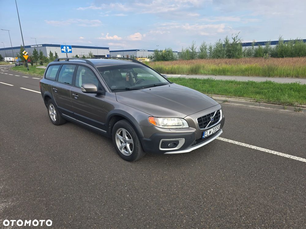 Volvo XC 70 3.2 AWD Momentum - 4