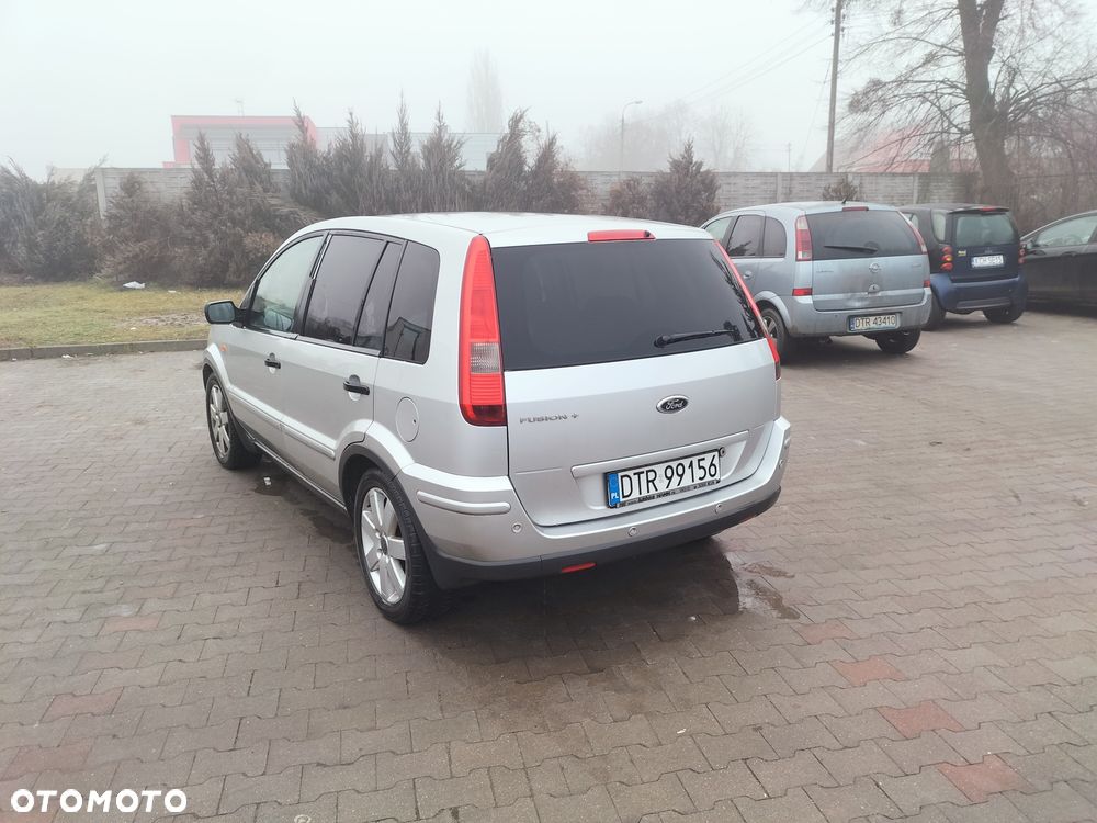 Ford Fusion - 3