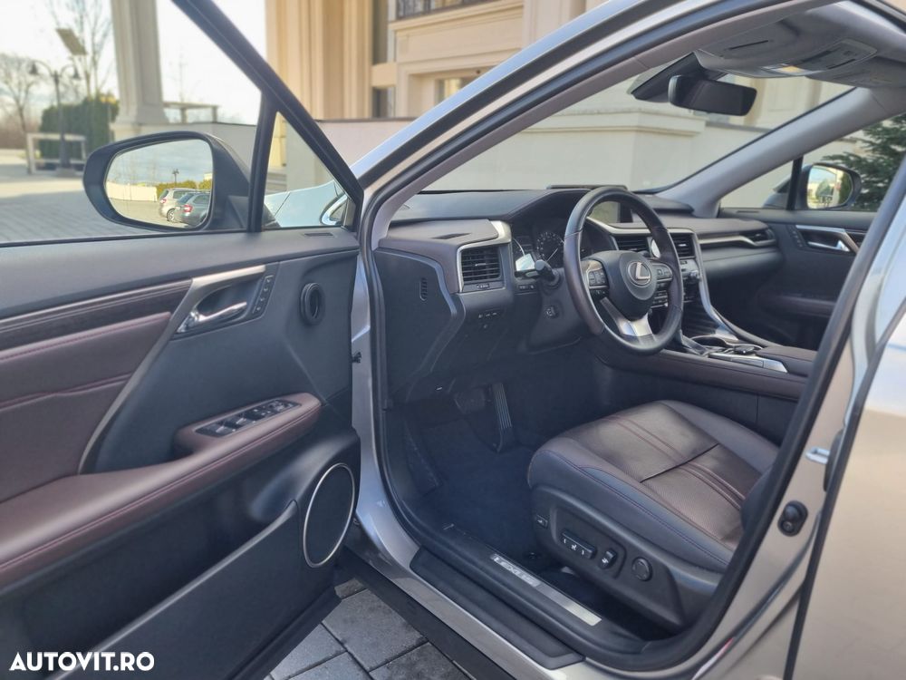 Lexus Seria RX - 17