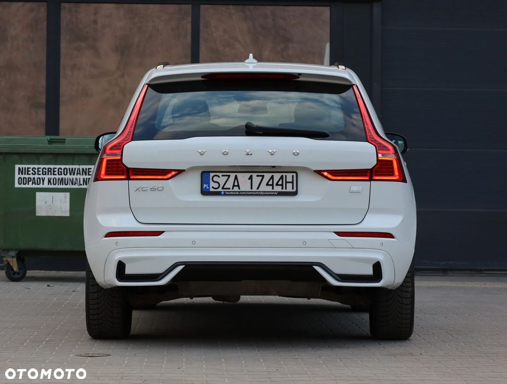 Volvo XC 60 T6 AWD Recharge Geartronic RDesign - 41