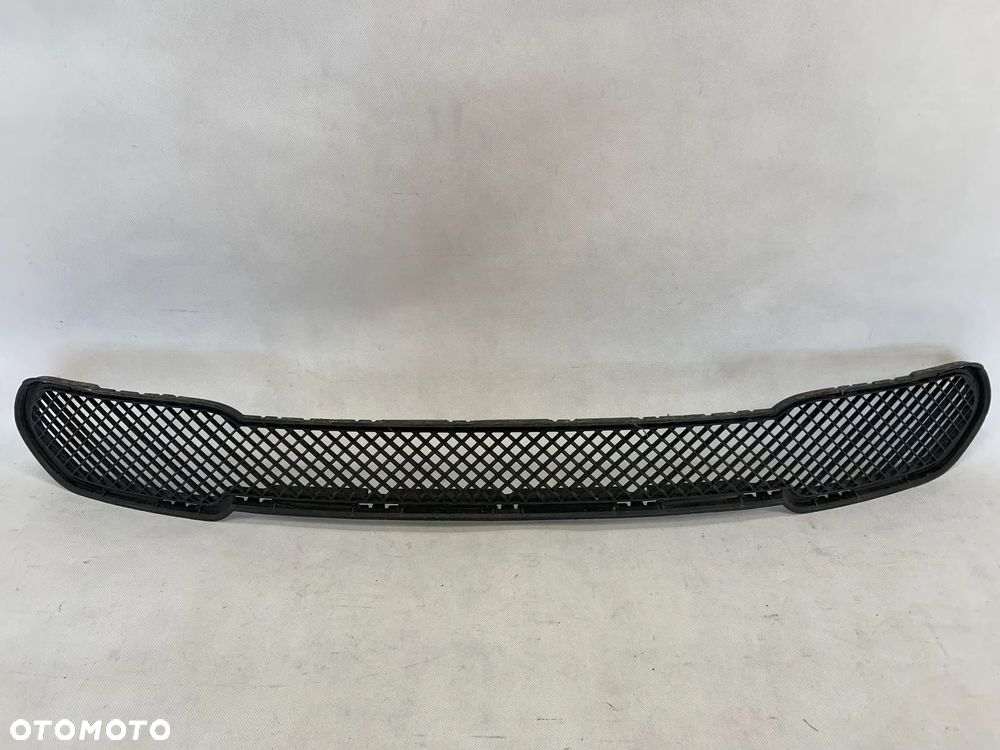 BMW X1 E84 09-12r Atrapa kratka zderzak