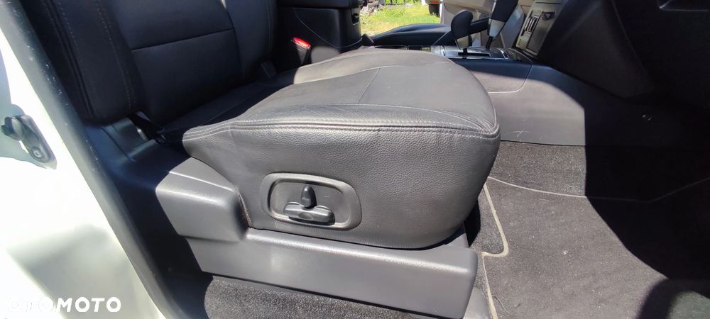 Mitsubishi Pajero 3.2 DID Instyle - 16