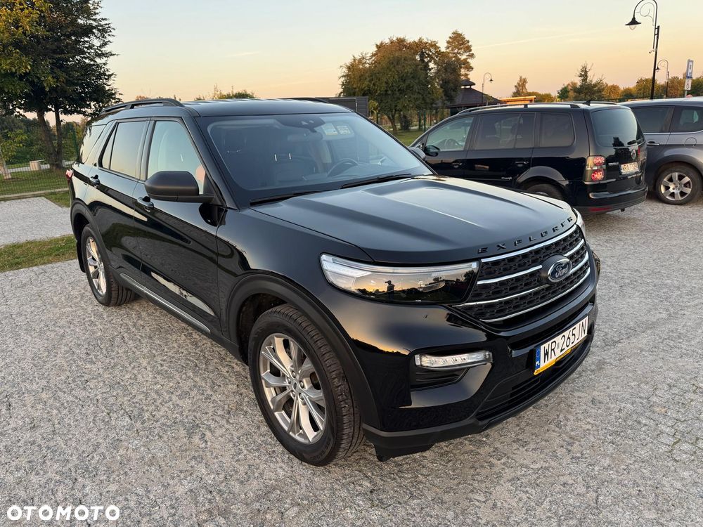 Ford Explorer - 16