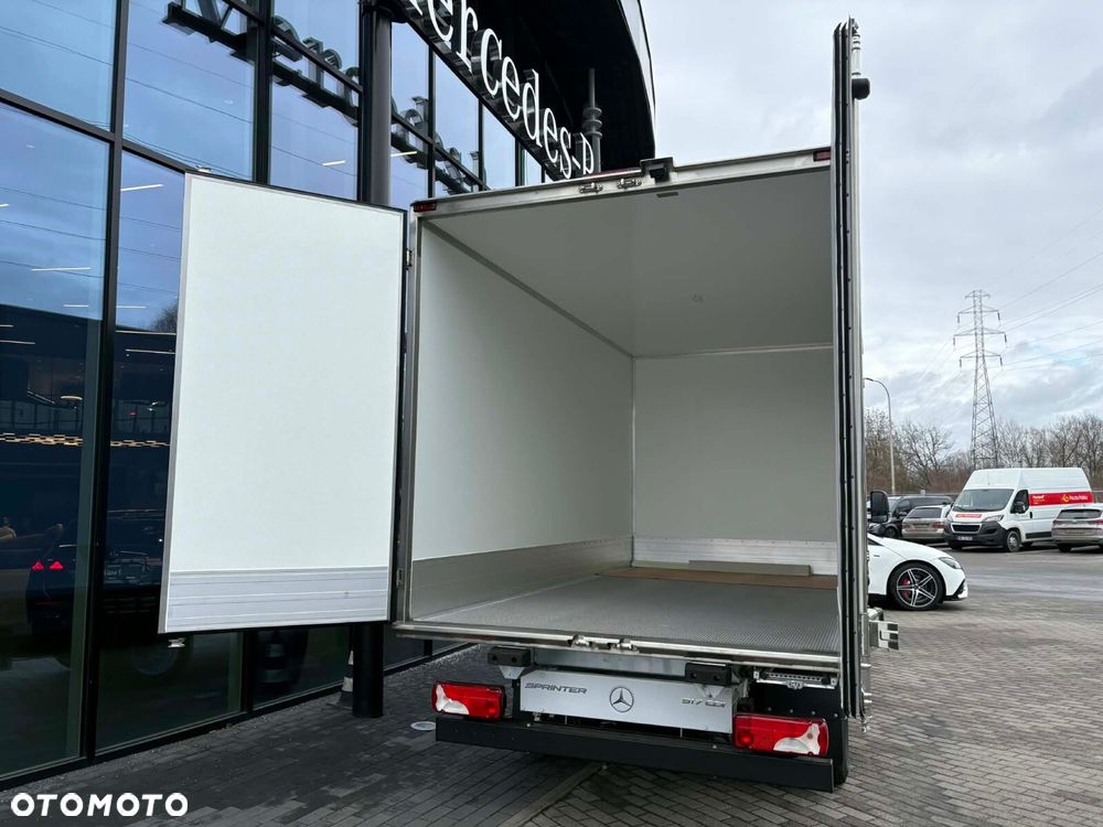 Mercedes-Benz Sprinter 517 - 6