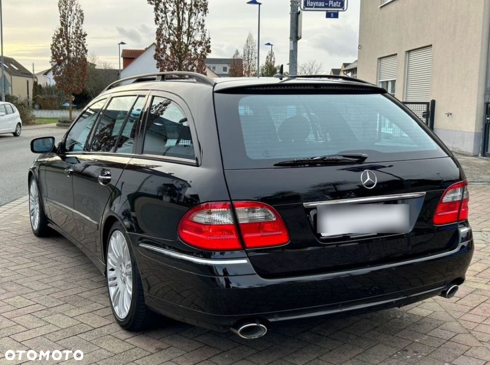 Mercedes-Benz Klasa E 320 CDI 4-Matic T Avantgarde - 4