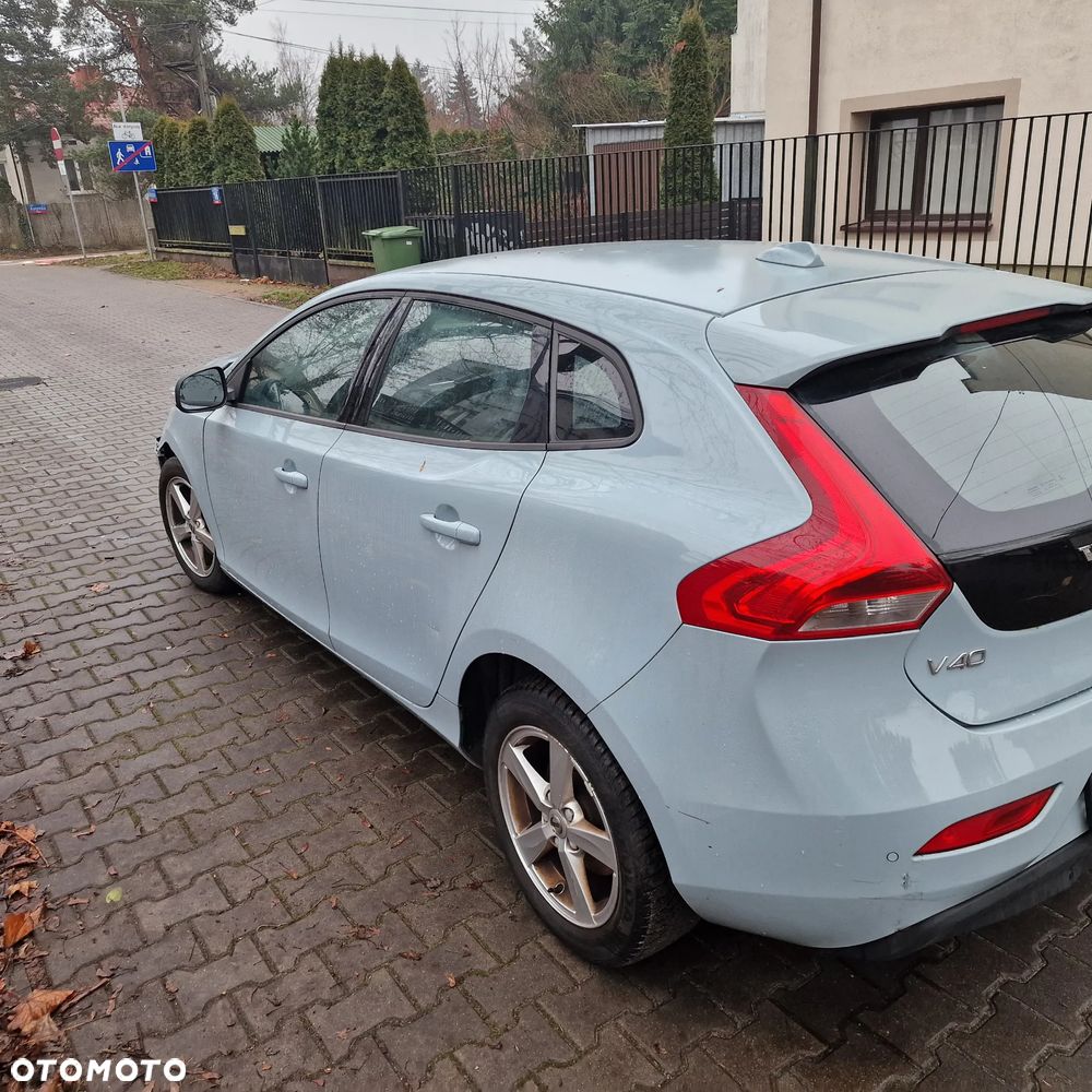 Volvo V40 T2 Kinetic - 6