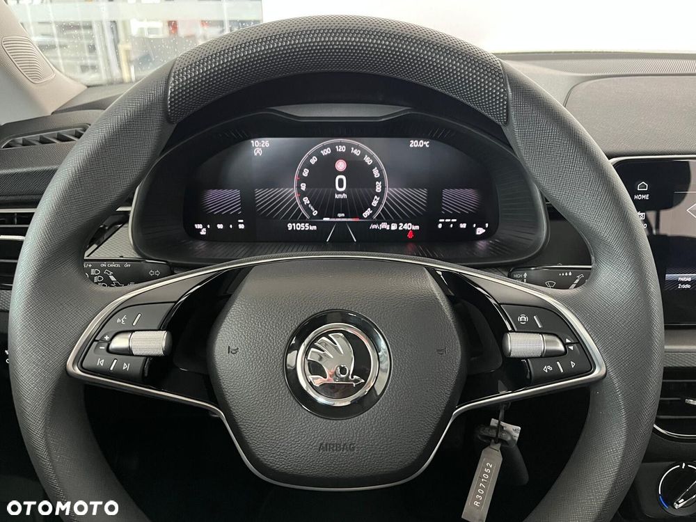 Skoda Kamiq 1.0 TSI Essence - 17