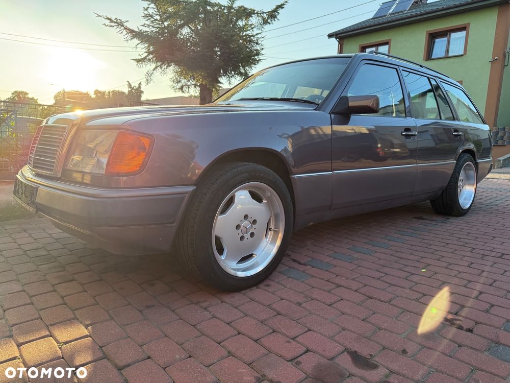 Mercedes-Benz W124 (1984-1993) - 1