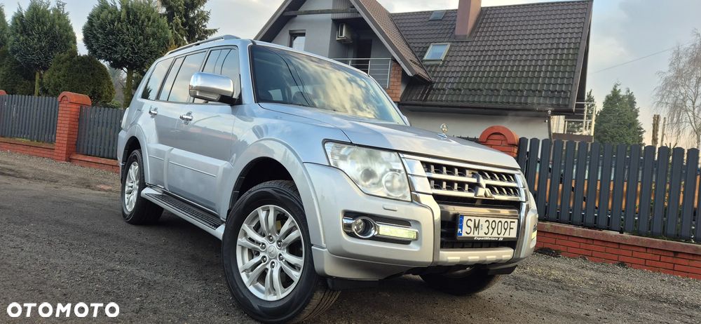 Mitsubishi Pajero - 3