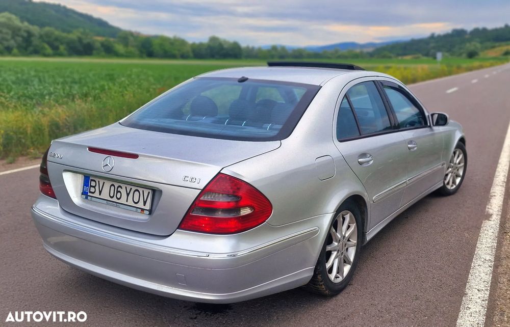 Mercedes-Benz E 220 CDI Avantgarde - 5